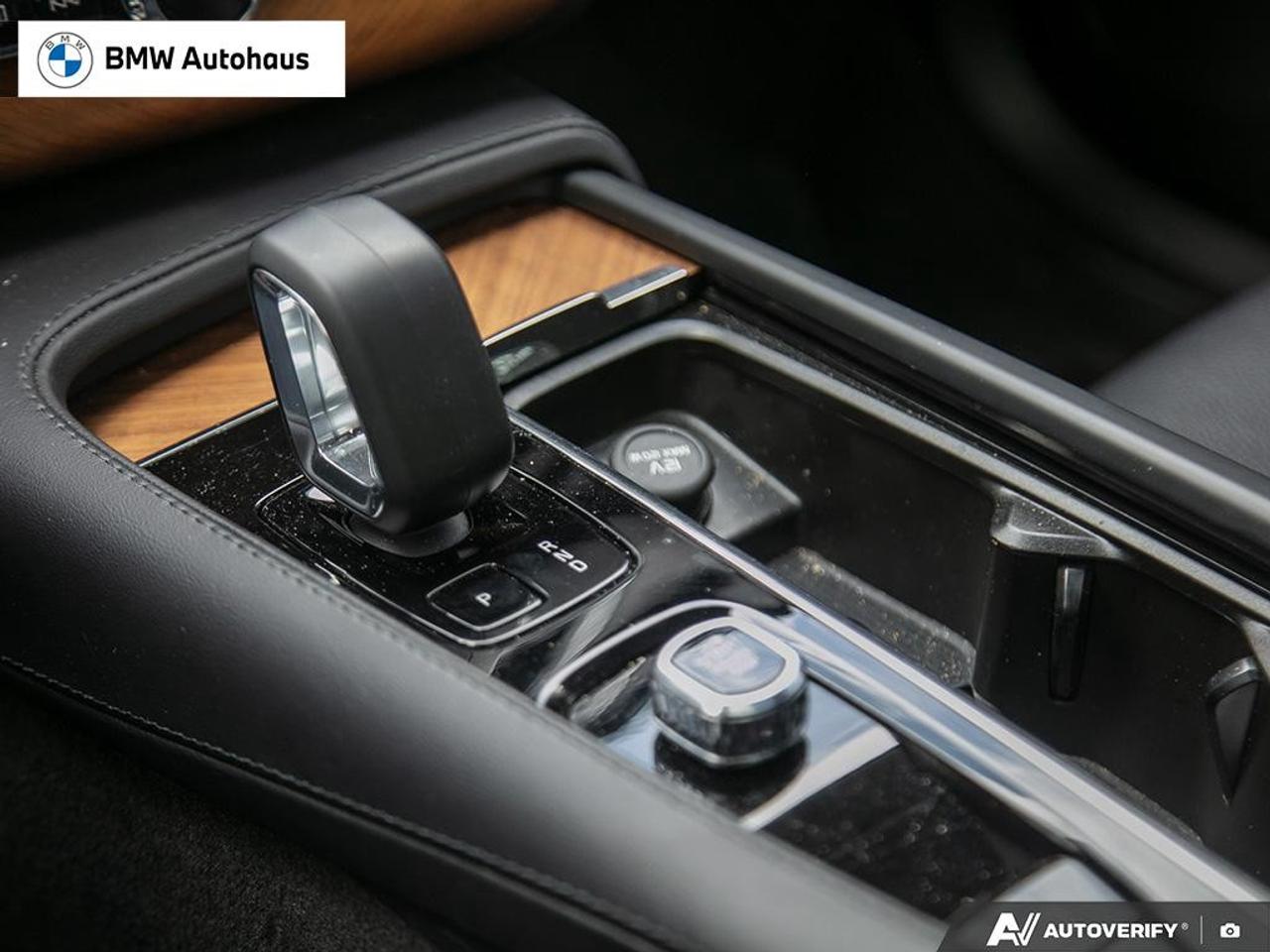 2023 Volvo XC90 B6 AWD Core 7-Seater Photo