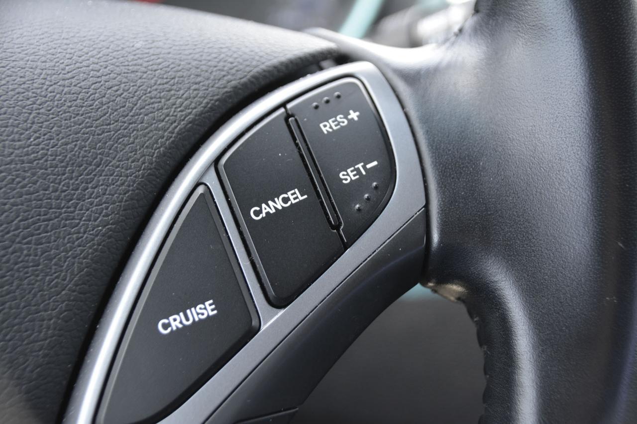 2015 Hyundai Elantra Limited Photo