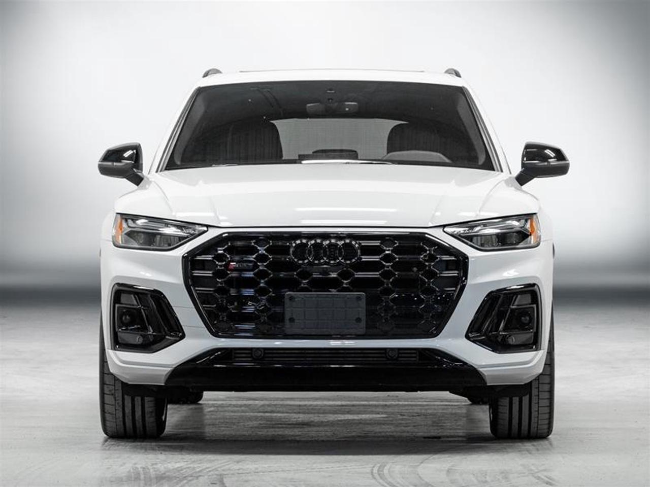 2025 Audi SQ5 3.0T Progressiv 4dr All-Wheel Drive quattro Sportback Photo