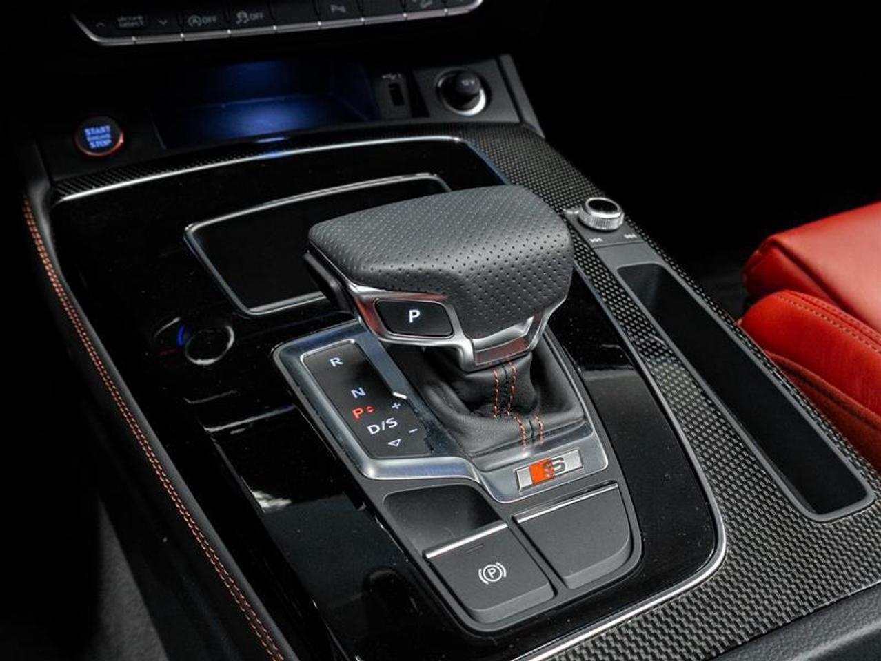 2025 Audi SQ5 3.0T Progressiv 4dr All-Wheel Drive quattro Sportback Photo