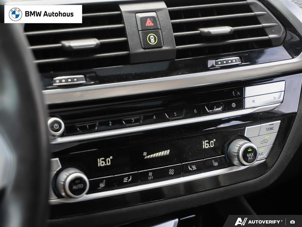 2020 BMW X4 xDrive30i Sports Activity Coupe Photo