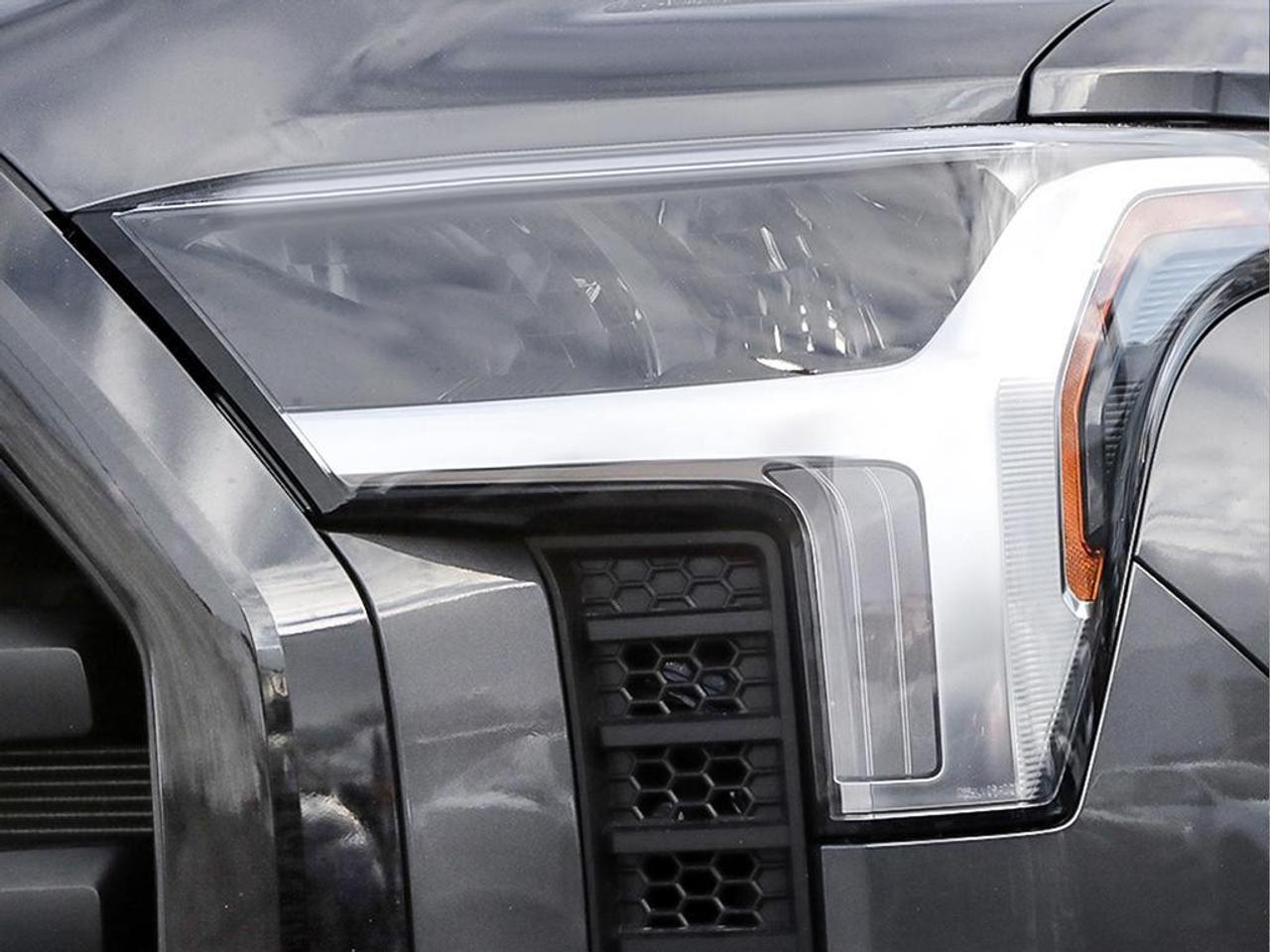 2026 Toyota Tundra 4x4 Crewmax SR Photo