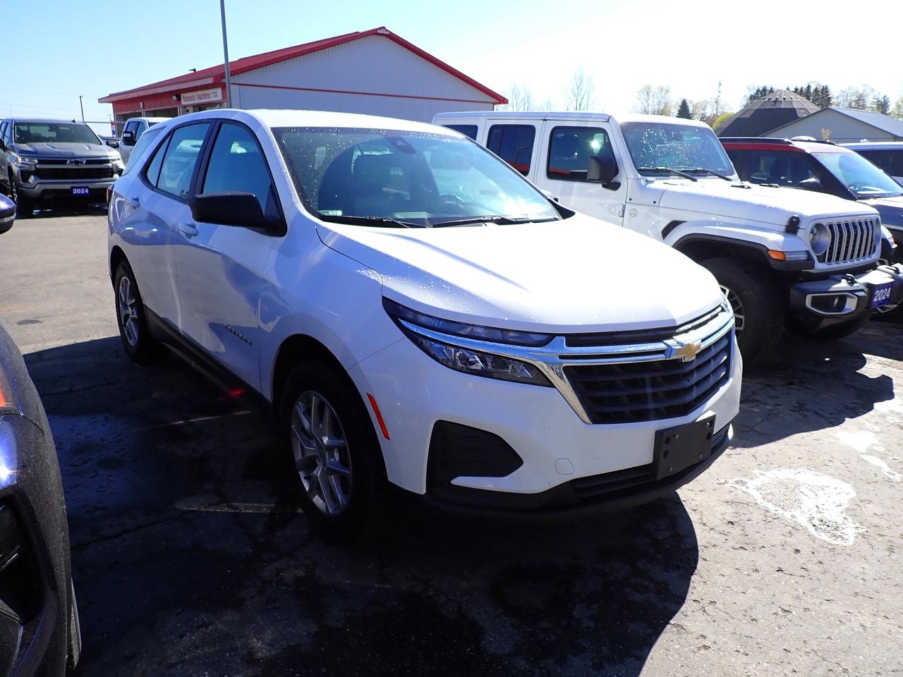 2024 Chevrolet Equinox LS FWD 4dr Photo