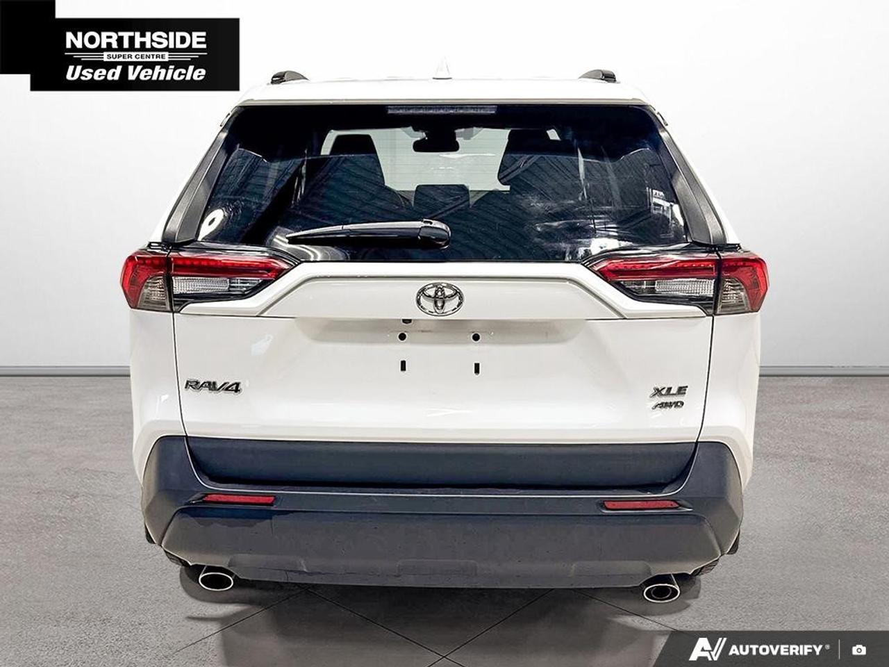 2021 Toyota RAV4 XLE AWD Photo