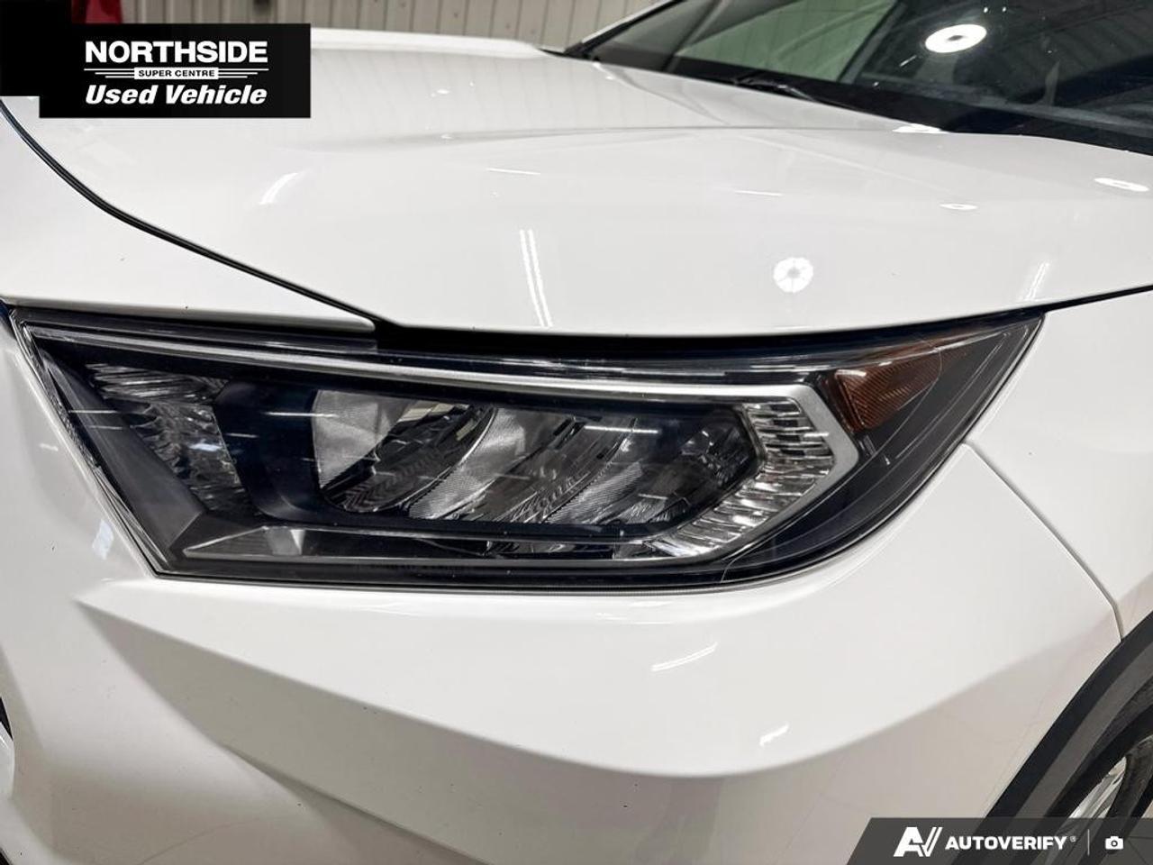 2021 Toyota RAV4 XLE AWD Photo