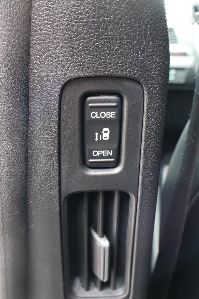 2024 Honda Odyssey Black Edition Passenger Van Photo