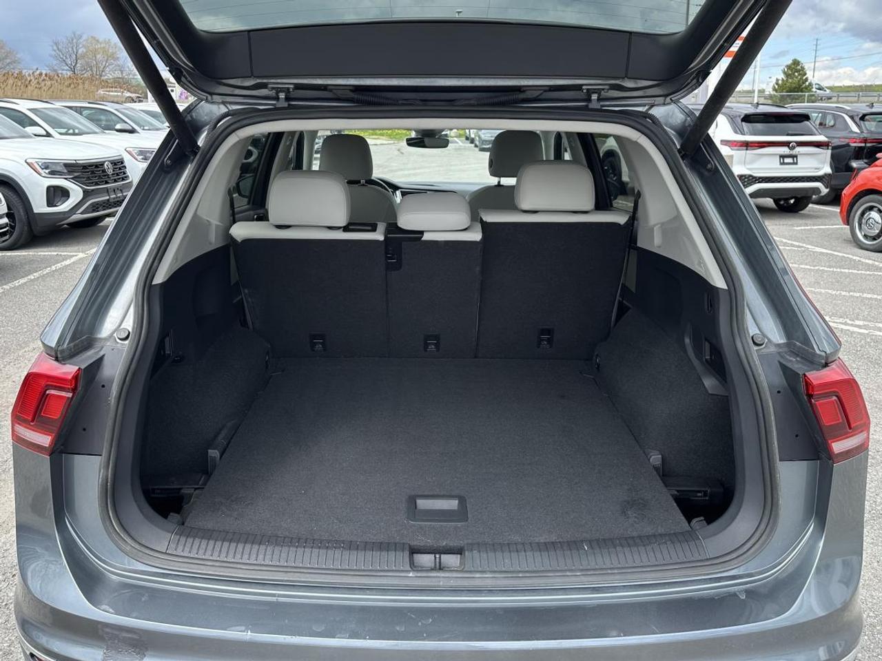 2018 Volkswagen Tiguan Highline 4MOTION AWD - 1 OWNER Photo