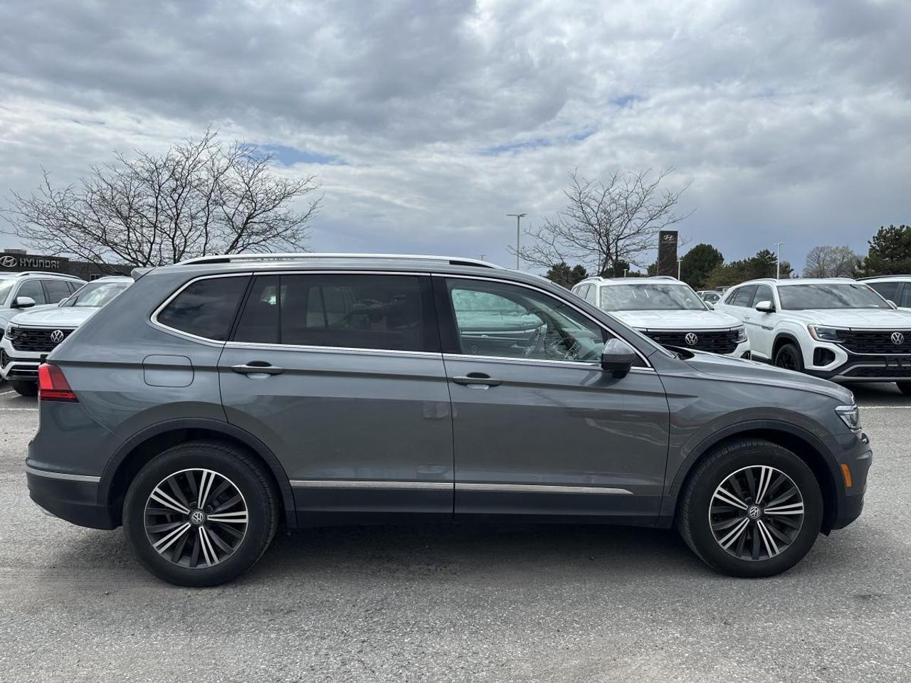 2018 Volkswagen Tiguan Highline 4MOTION AWD - 1 OWNER Photo
