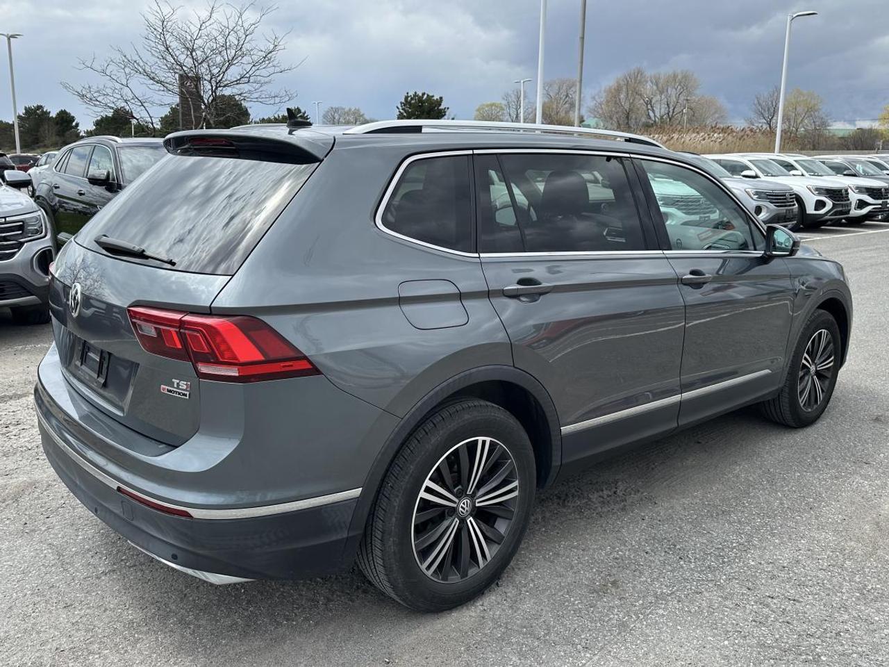 2018 Volkswagen Tiguan Highline 4MOTION AWD - 1 OWNER Photo