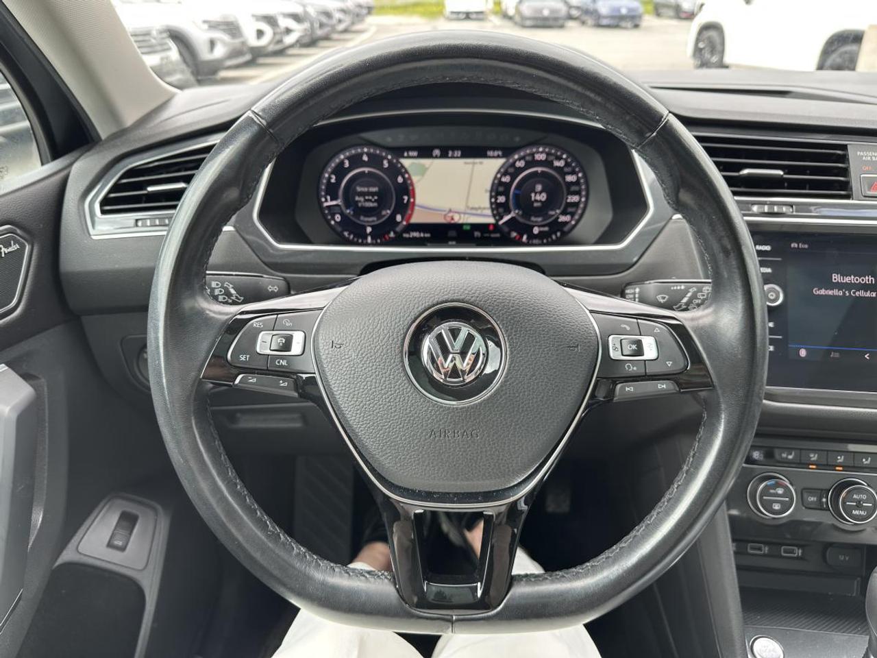 2018 Volkswagen Tiguan Highline 4MOTION AWD - 1 OWNER Photo