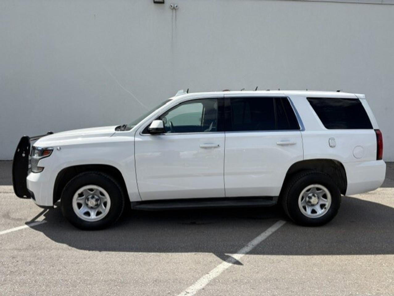 2015 Chevrolet Tahoe 4WD **1 OWNER EMS SUPERVISOR-ONLY 120KM-CERTIFIED* Photo