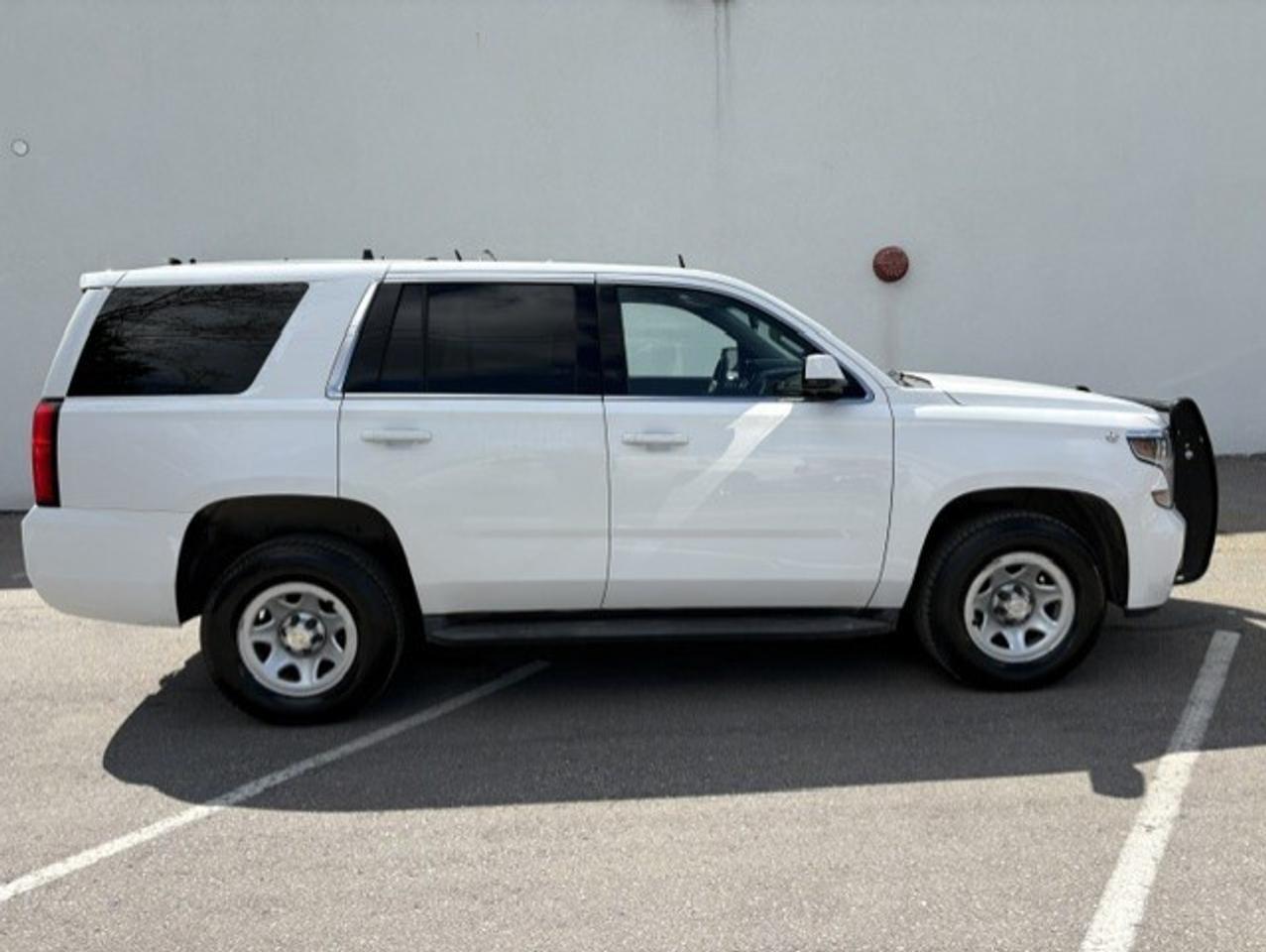 2015 Chevrolet Tahoe 4WD **1 OWNER EMS SUPERVISOR-ONLY 120KM-CERTIFIED* Photo
