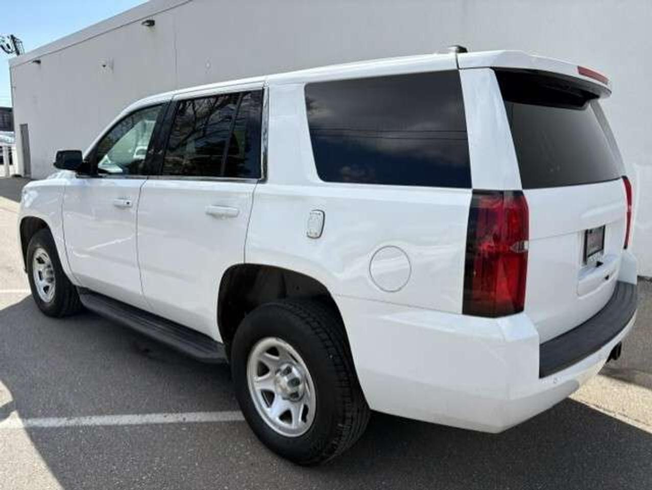 2015 Chevrolet Tahoe 4WD **1 OWNER EMS SUPERVISOR-ONLY 120KM-CERTIFIED* Photo2