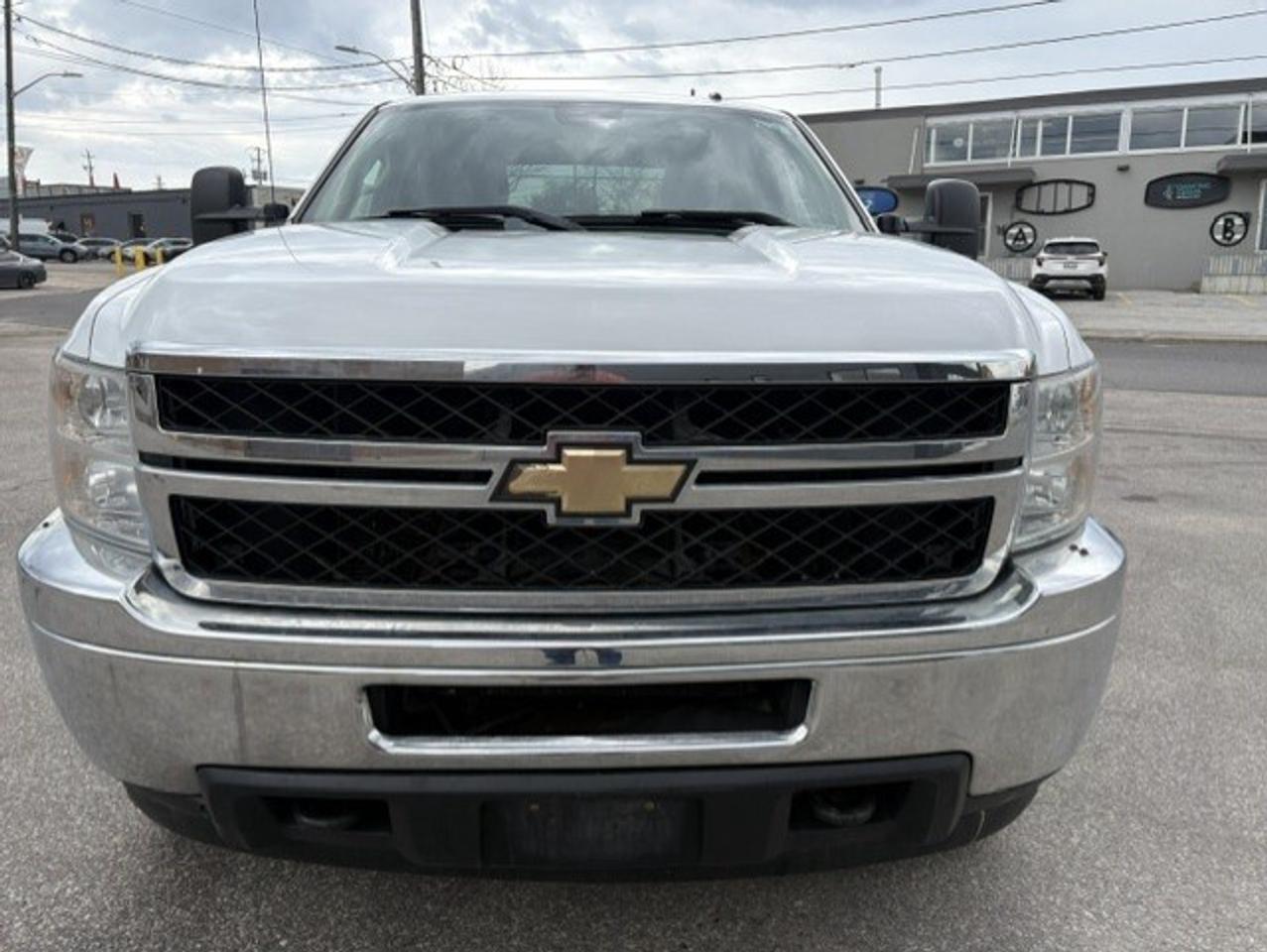 2011 Chevrolet Silverado 3500HD LT CREW CAB-8 FOOT LONG BOX-P/LIFTGATE-CERTIFIED!! Photo