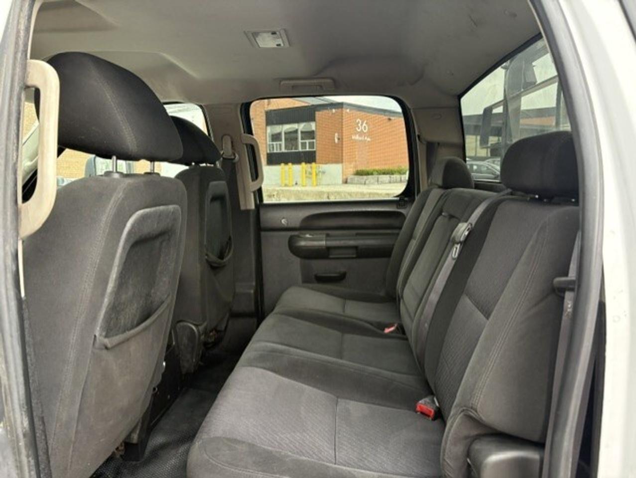 2011 Chevrolet Silverado 3500HD LT CREW CAB-8 FOOT LONG BOX-P/LIFTGATE-CERTIFIED!! Photo