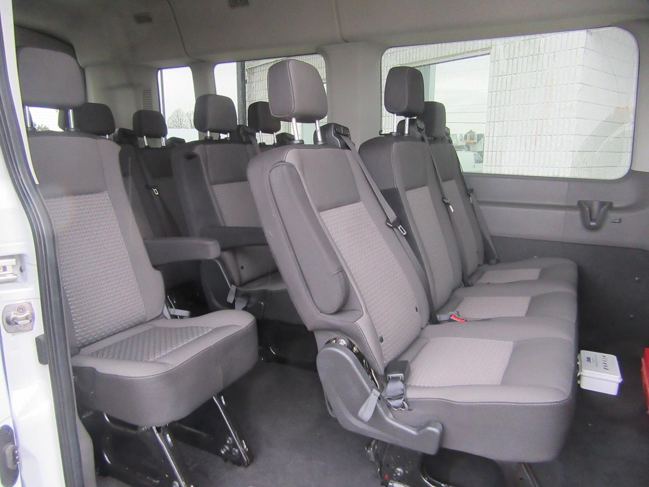 2024 Ford Transit Connect Passenger Wagon T-350 MID ROOF EXT ALL WHEEL DRIVE 15 PASS VAN XLT Photo2