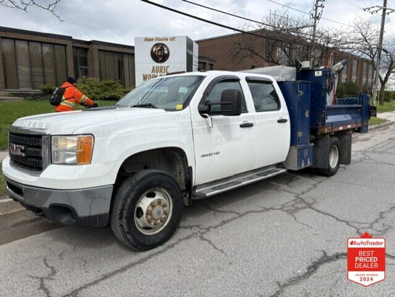 2014 GMC Sierra 3500HD 4WD CREW CAB-DUMP BOX-SNOW PLOW-CERTIFIED-1 OWNER Photo0