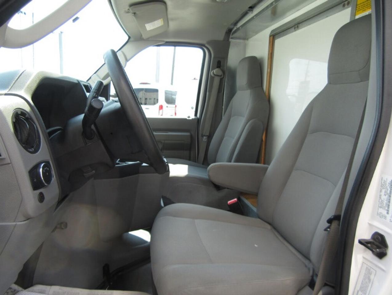 2023 Ford Super Duty E-450 DRW CUBE VAN 16FT HIGH BOX & POWER LIFTGATE Photo