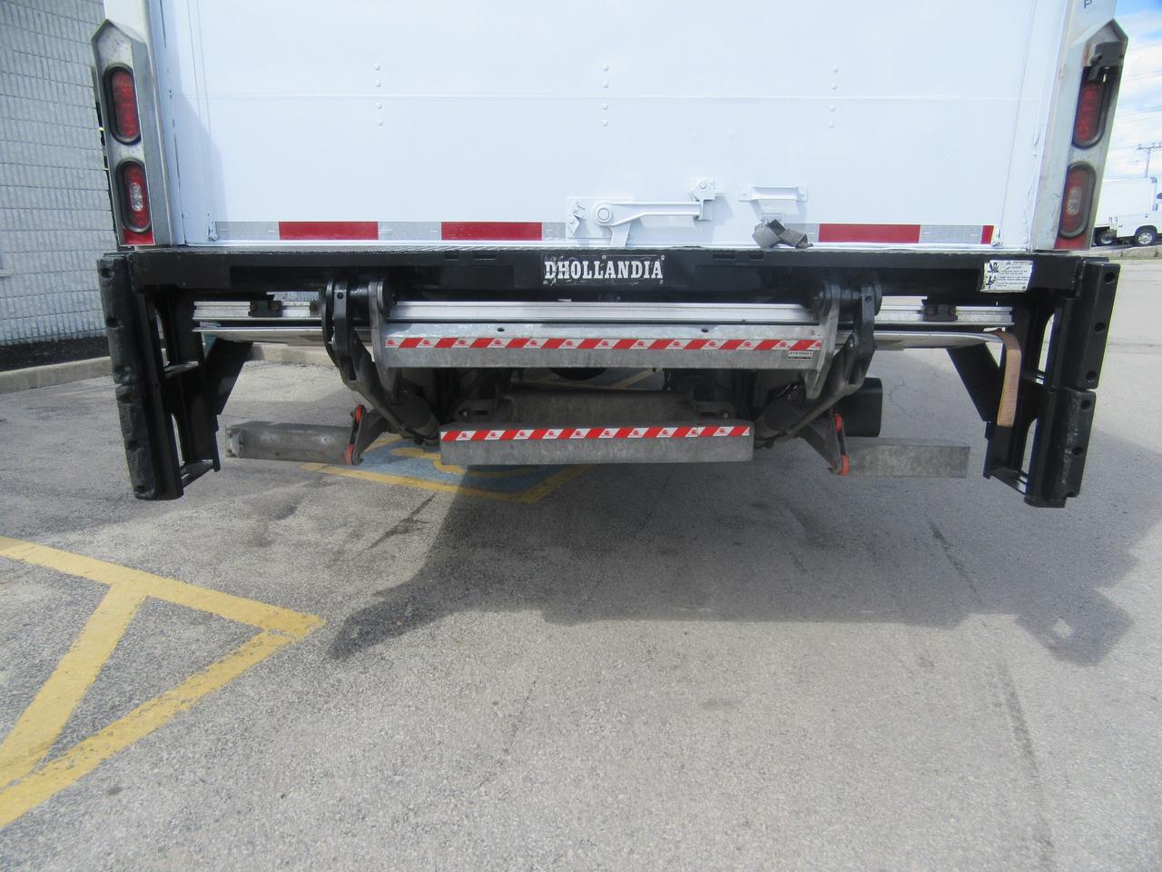 2022 International MV 607 26FT HIGH & WIDE ALUMINUM BOX POWER LIFTGATE Photo