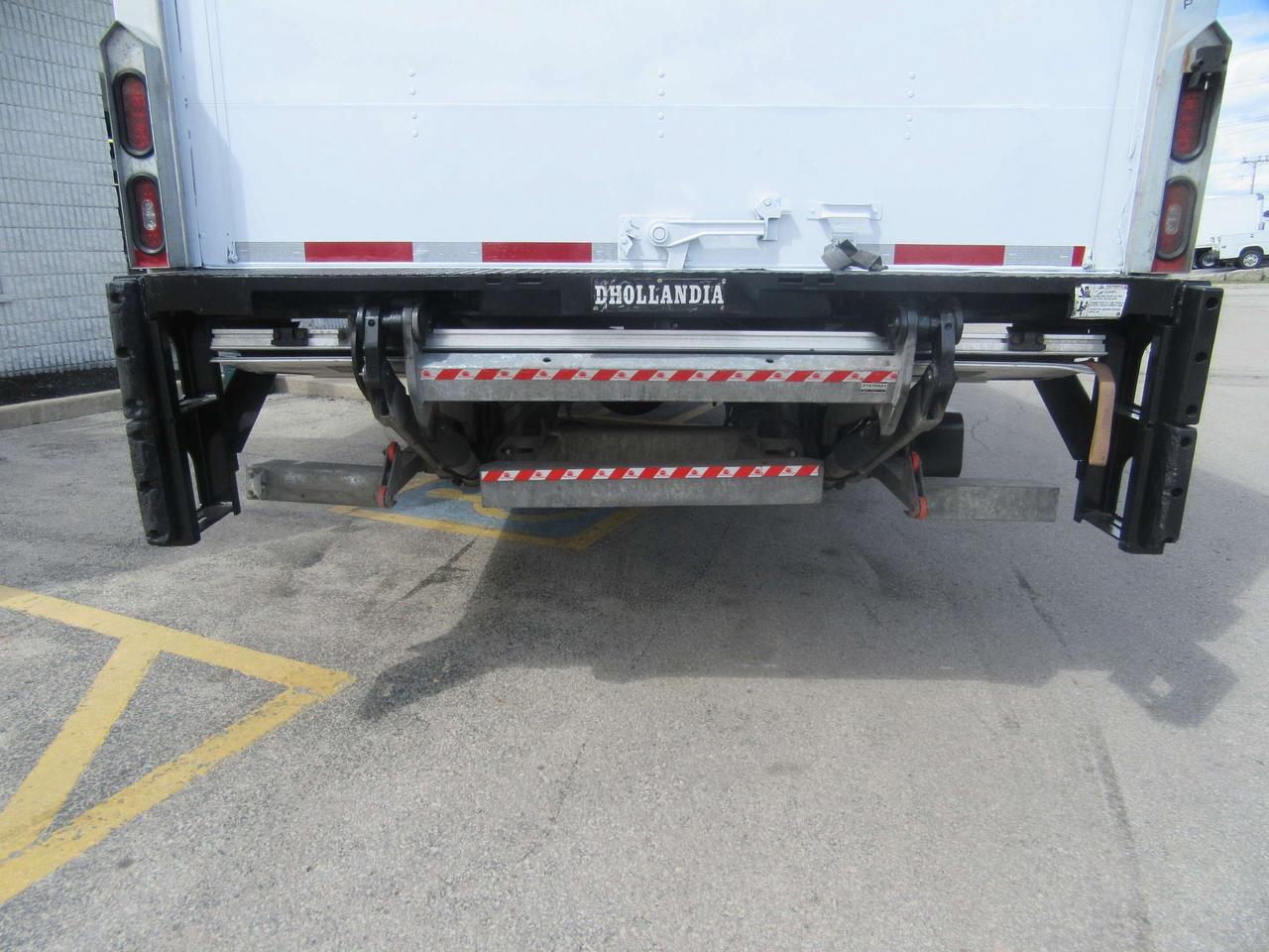 2022 International MV 607 26FT HIGH & WIDE ALUMINUM BOX POWER LIFTGATE Photo