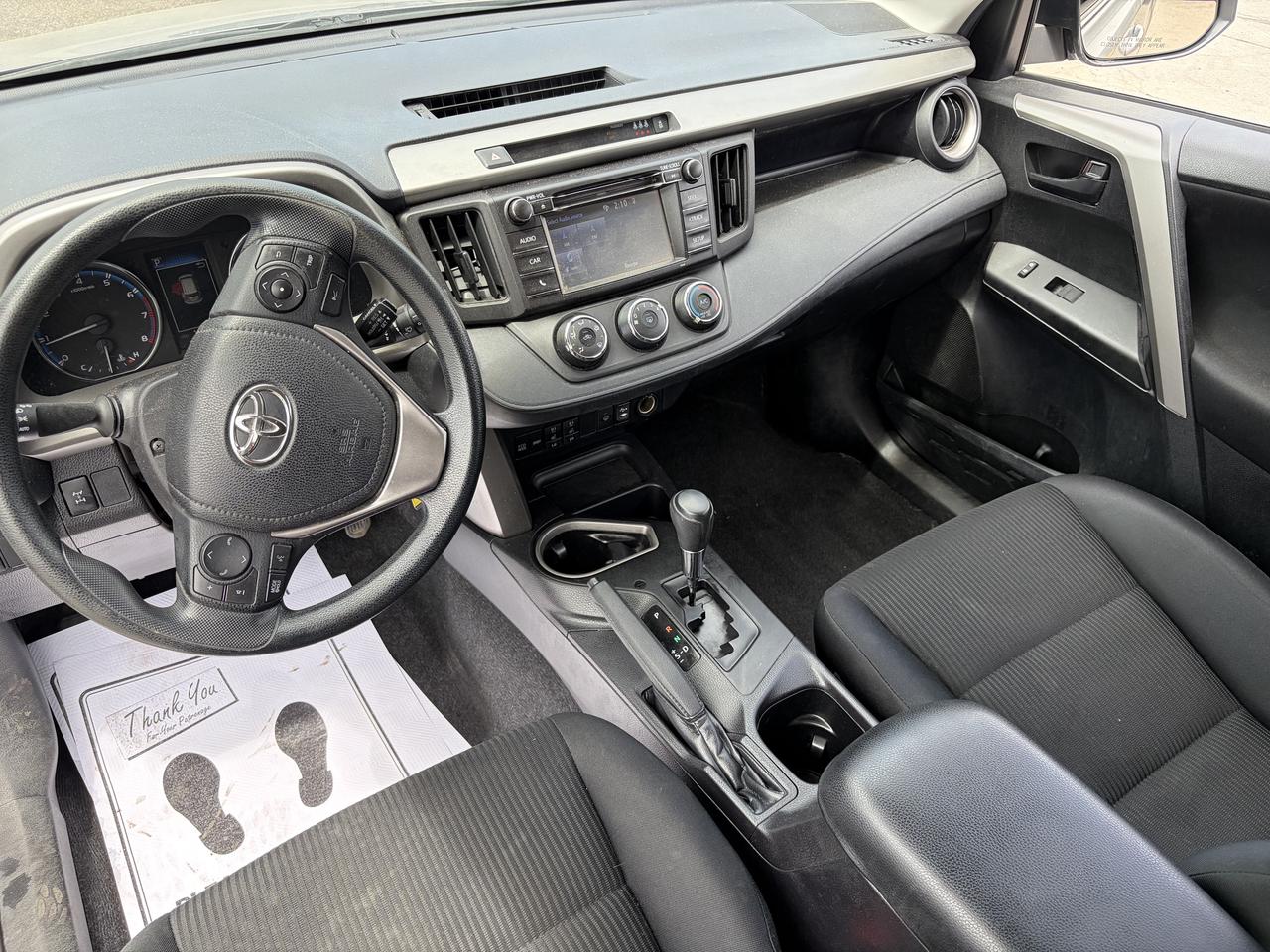 2017 Toyota RAV4 LE/AWD/BACK UP CAM/CALL PICTON 613-476-2188 Photo