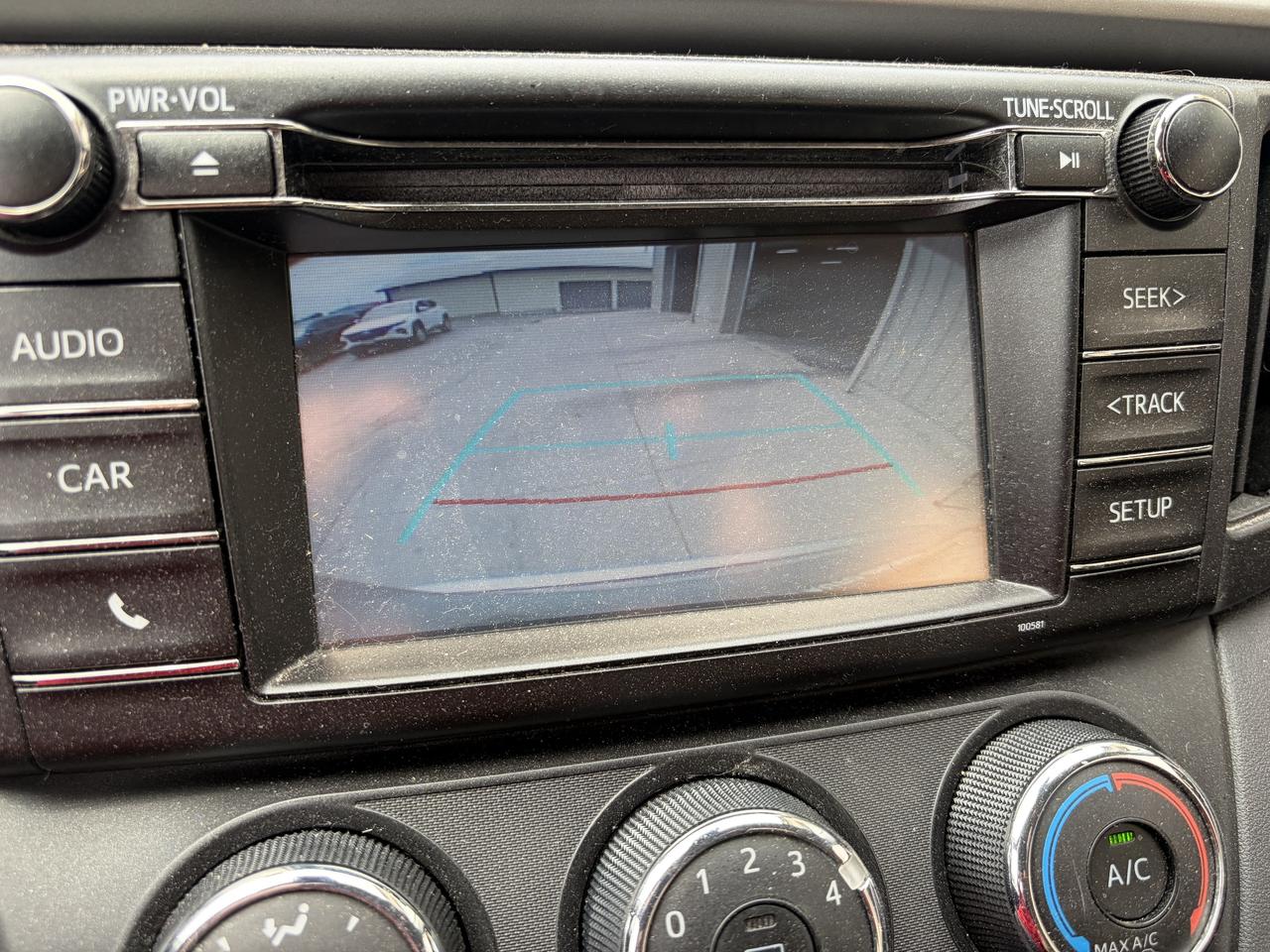 2017 Toyota RAV4 LE/AWD/BACK UP CAM/CALL PICTON 613-476-2188 Photo