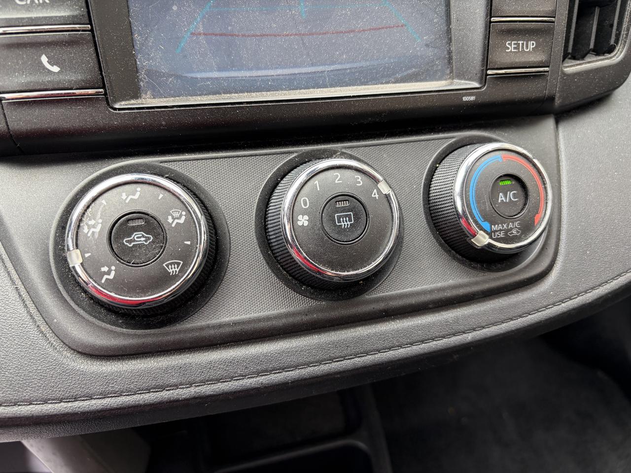 2017 Toyota RAV4 LE/AWD/BACK UP CAM/CALL PICTON 613-476-2188 Photo