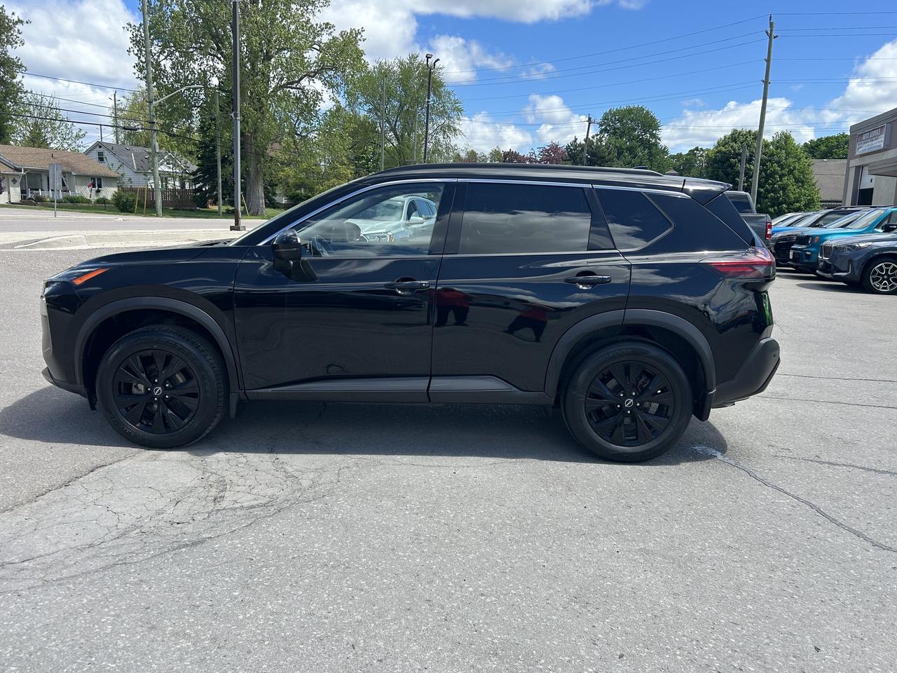 2023 Nissan Rogue SV MIDNIGHT EDITION/HEATED SEATS/LEATHER/PWR ROOF Photo