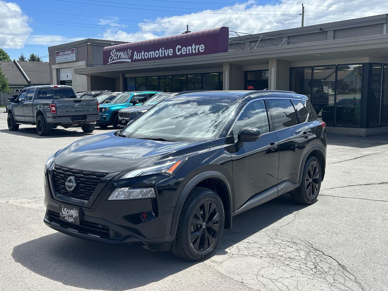 2023 Nissan Rogue SV MIDNIGHT EDITION/HEATED SEATS/LEATHER/PWR ROOF Photo
