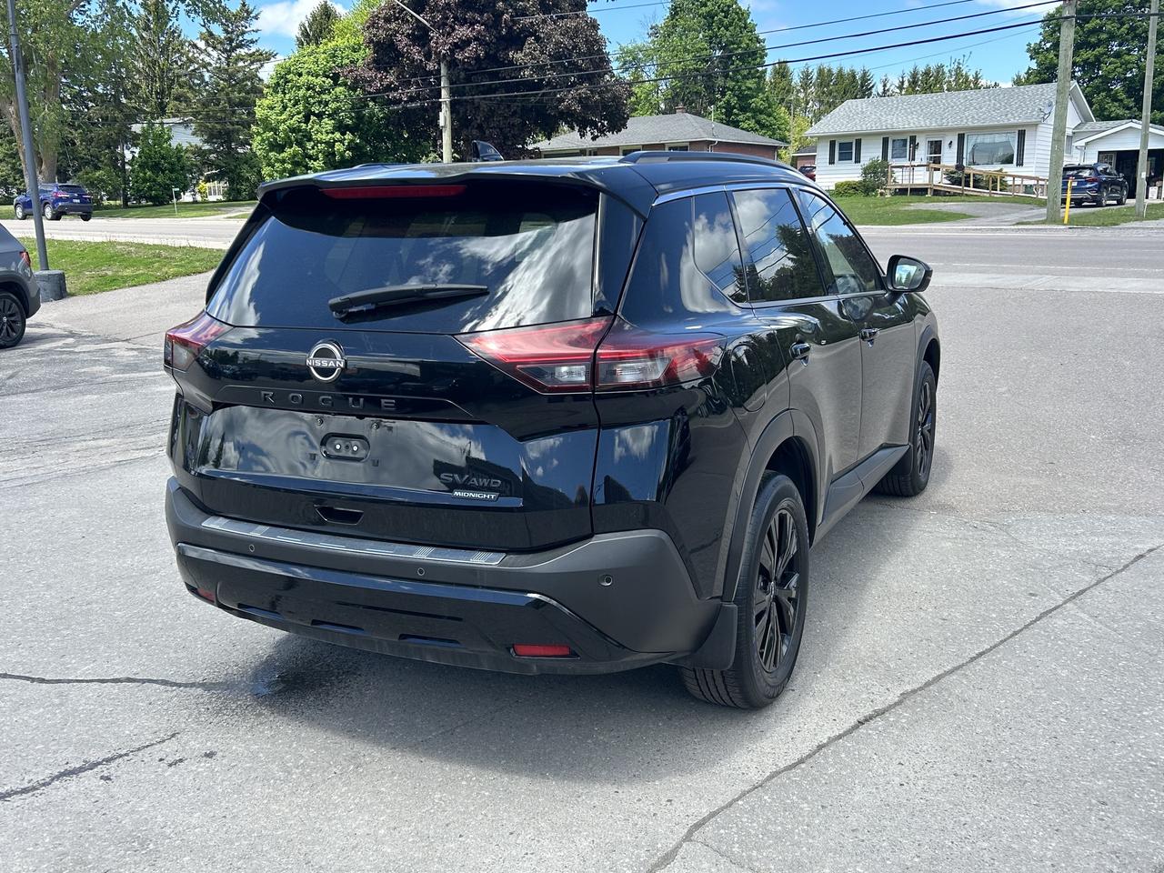 2023 Nissan Rogue SV MIDNIGHT EDITION/HEATED SEATS/LEATHER/PWR ROOF Photo