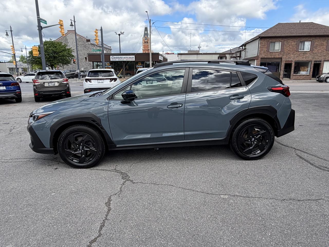 2024 Subaru Crosstrek Onyx  **CALL BELLEVILLE 613-961-8848** Photo