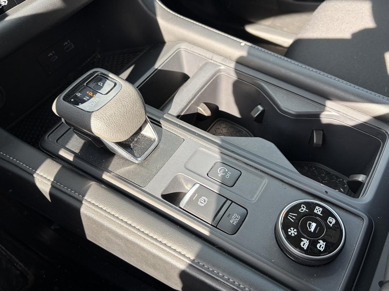 2025 Nissan Pathfinder S 4WD Photo