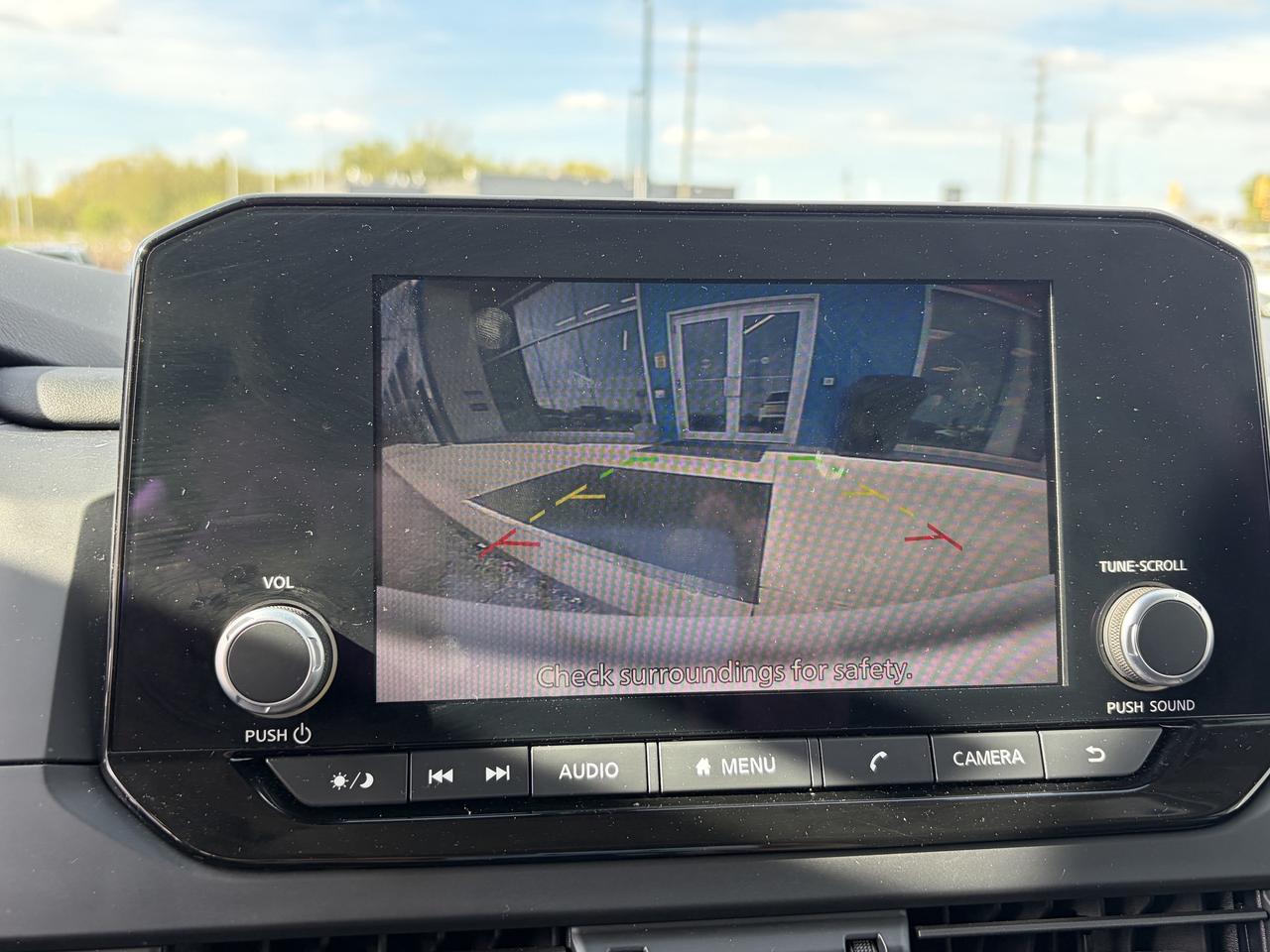2025 Nissan Pathfinder S 4WD Photo