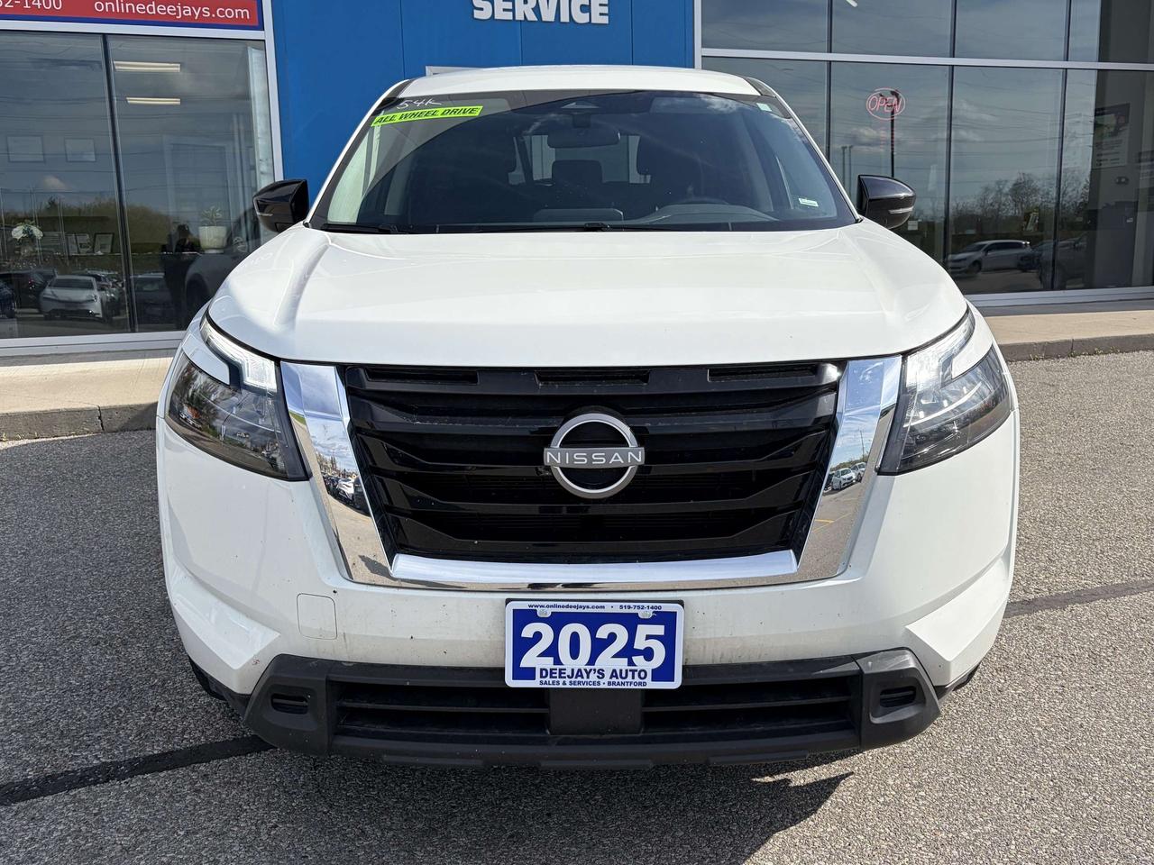2025 Nissan Pathfinder S 4WD   Clean Carfax   One Owner Photo