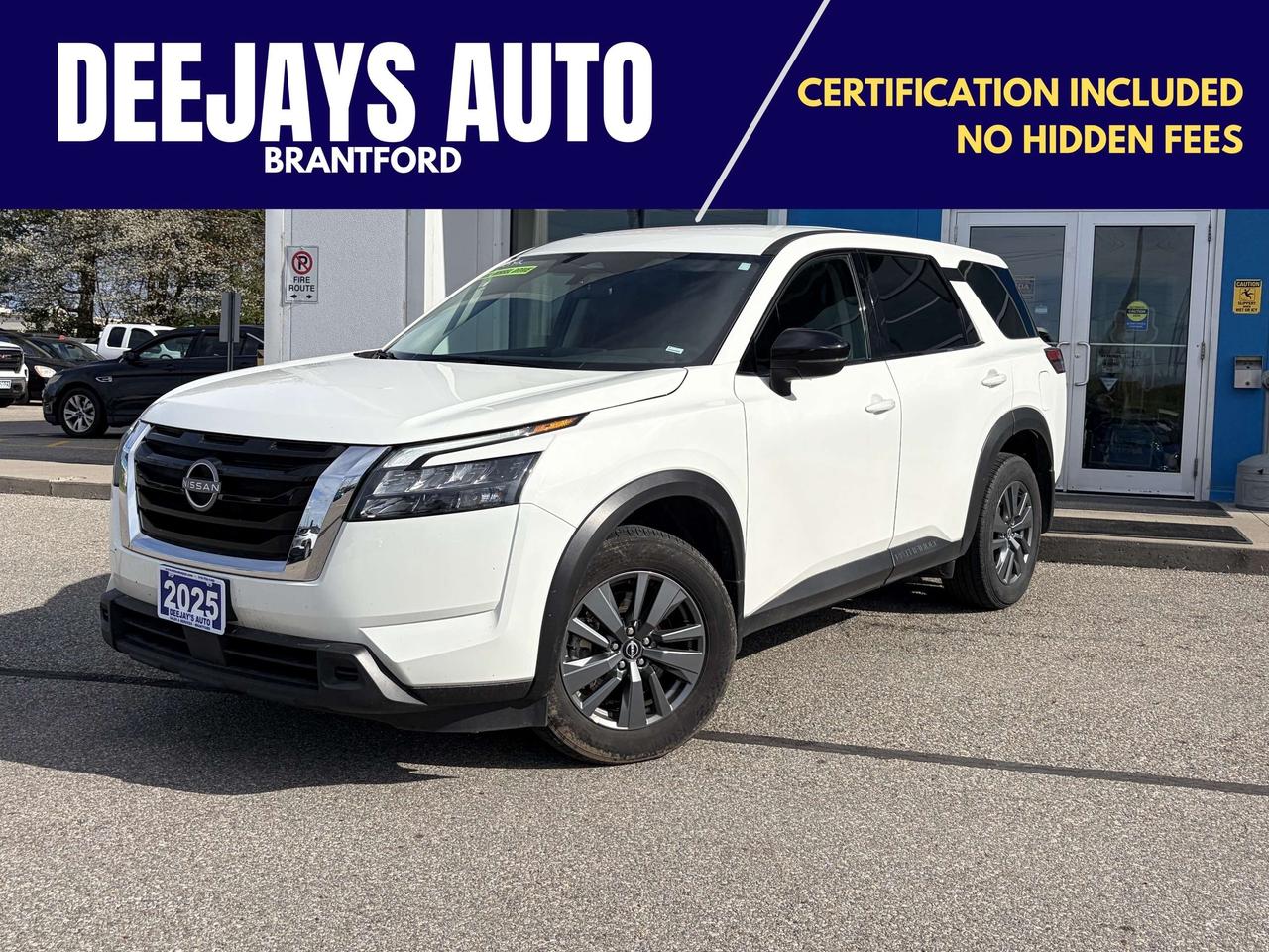 2025 Nissan Pathfinder S 4WD   Clean Carfax   One Owner Photo