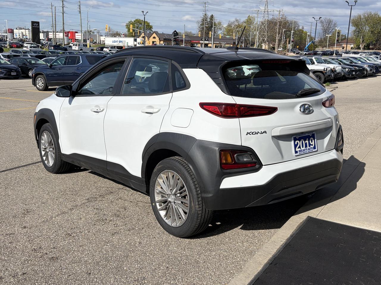 2019 Hyundai KONA 2.0L Preferred AWD w-Two-Tone Roof Photo