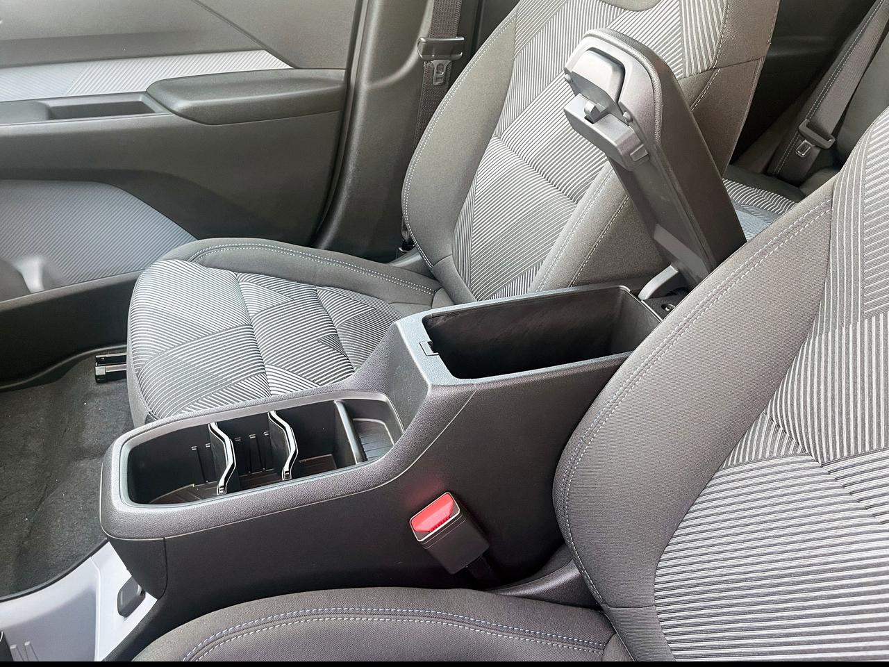 2027 Chevrolet Bolt LT 4dr Photo