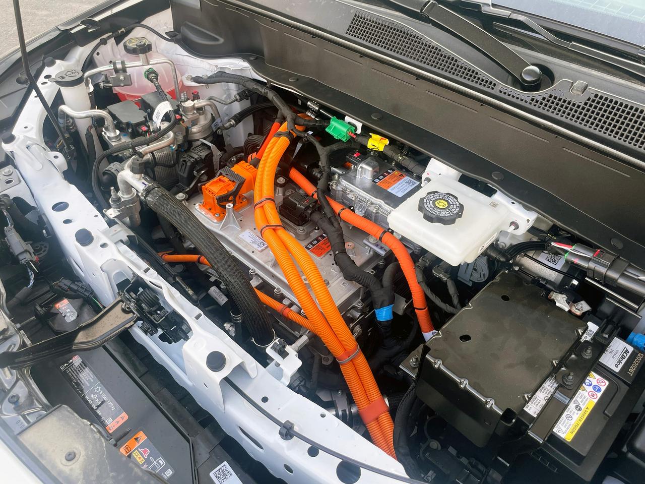 2027 Chevrolet Bolt LT 4dr Photo