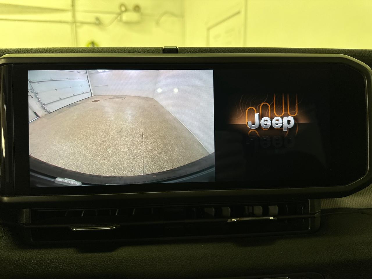 2024 Jeep Wrangler SPORT Photo