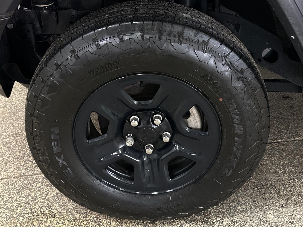 2024 Jeep Wrangler SPORT Photo