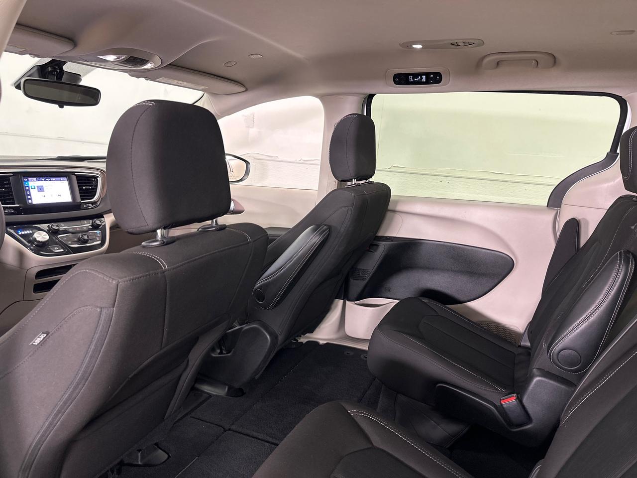 2024 Dodge Grand Caravan SXT Photo