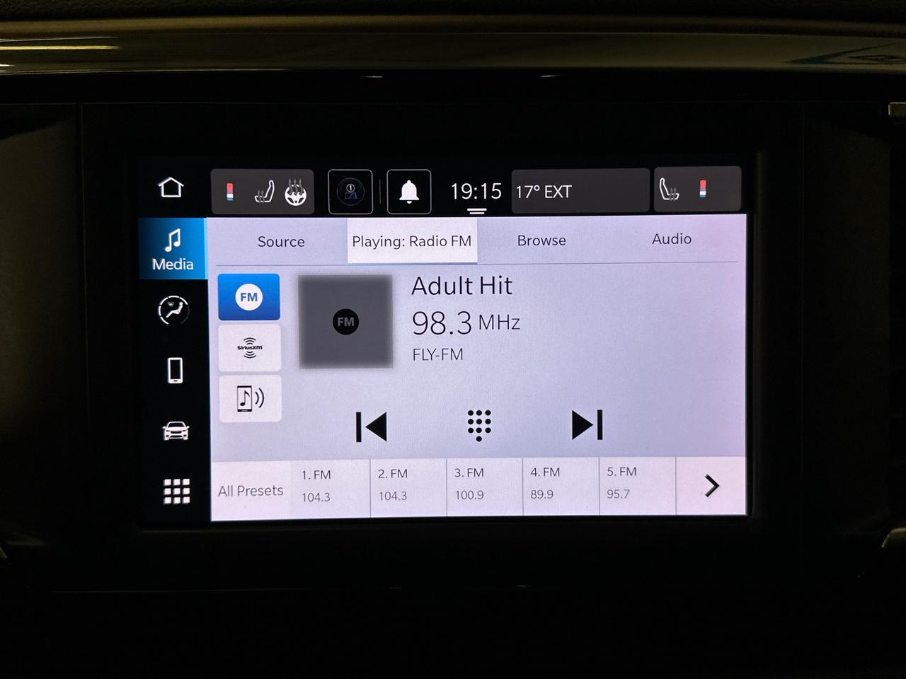 2024 Dodge Grand Caravan SXT Photo