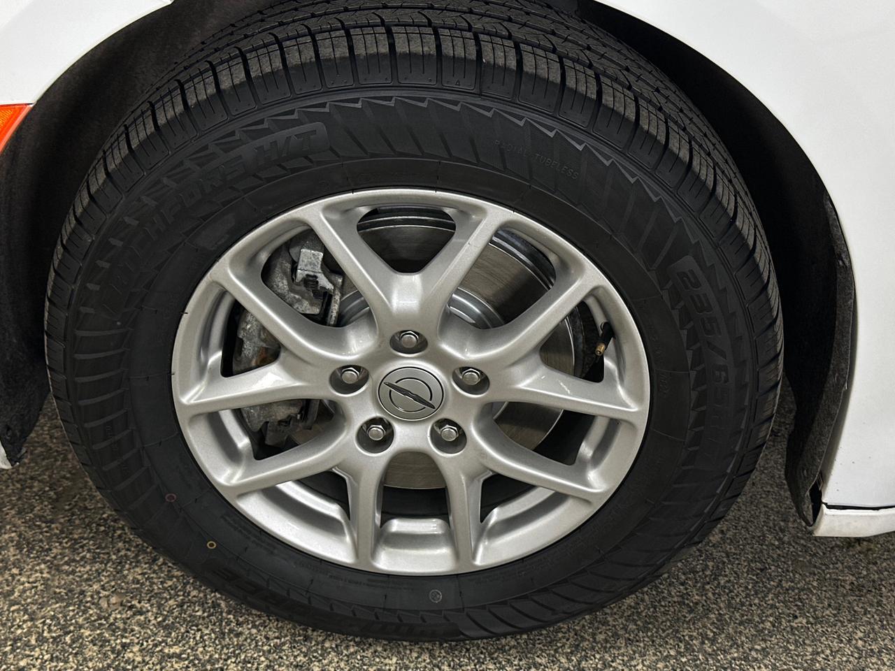 2024 Dodge Grand Caravan SXT Photo