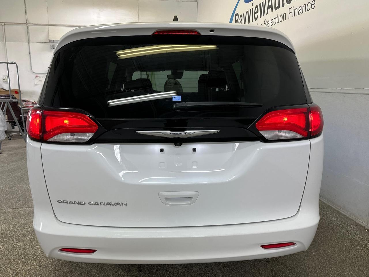 2024 Dodge Grand Caravan SXT - QUADS/DUAL AC/PWR DOORS &amp; SEATS/REM START/MORE Photo