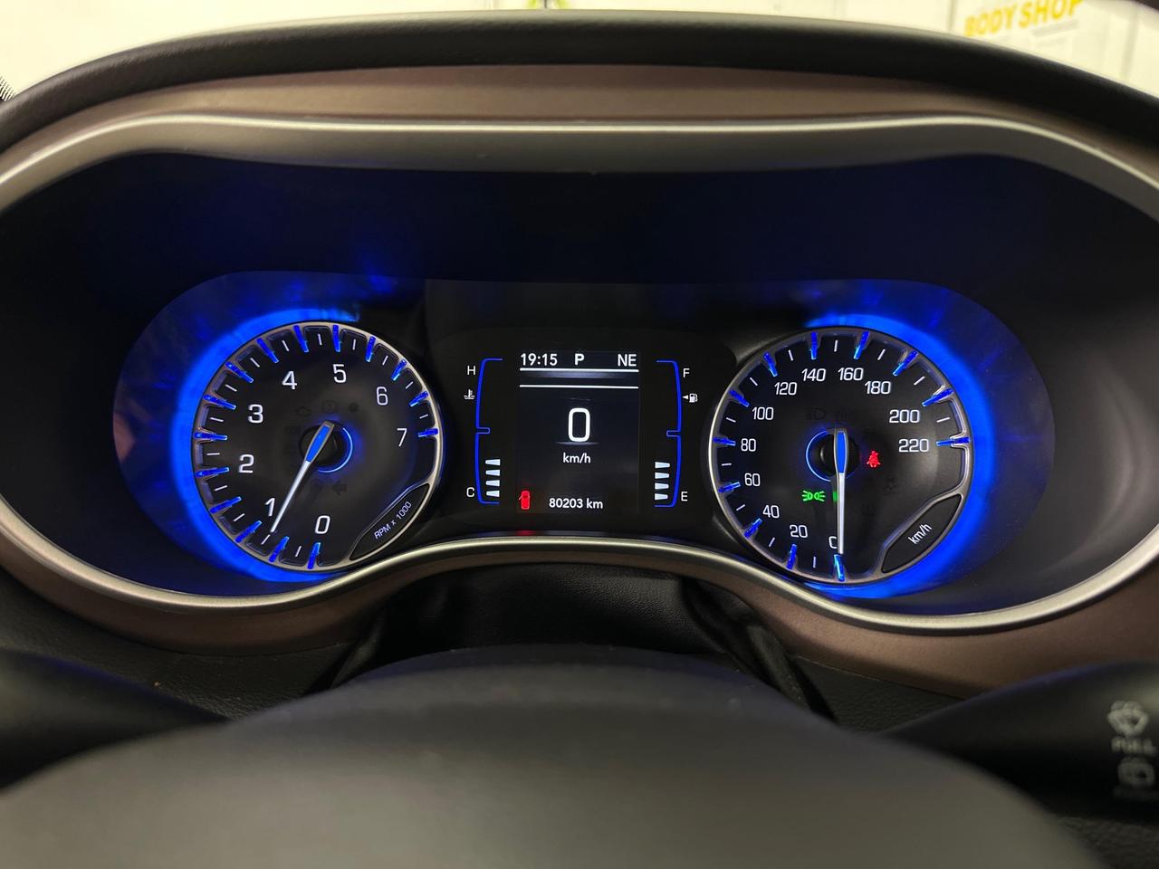 2024 Dodge Grand Caravan SXT - QUADS/DUAL AC/PWR DOORS &amp; SEATS/REM START/MORE Photo