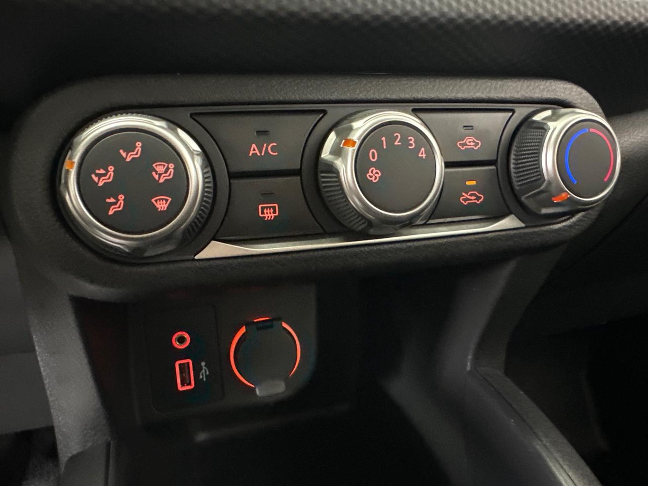 2024 Nissan Kicks S Photo