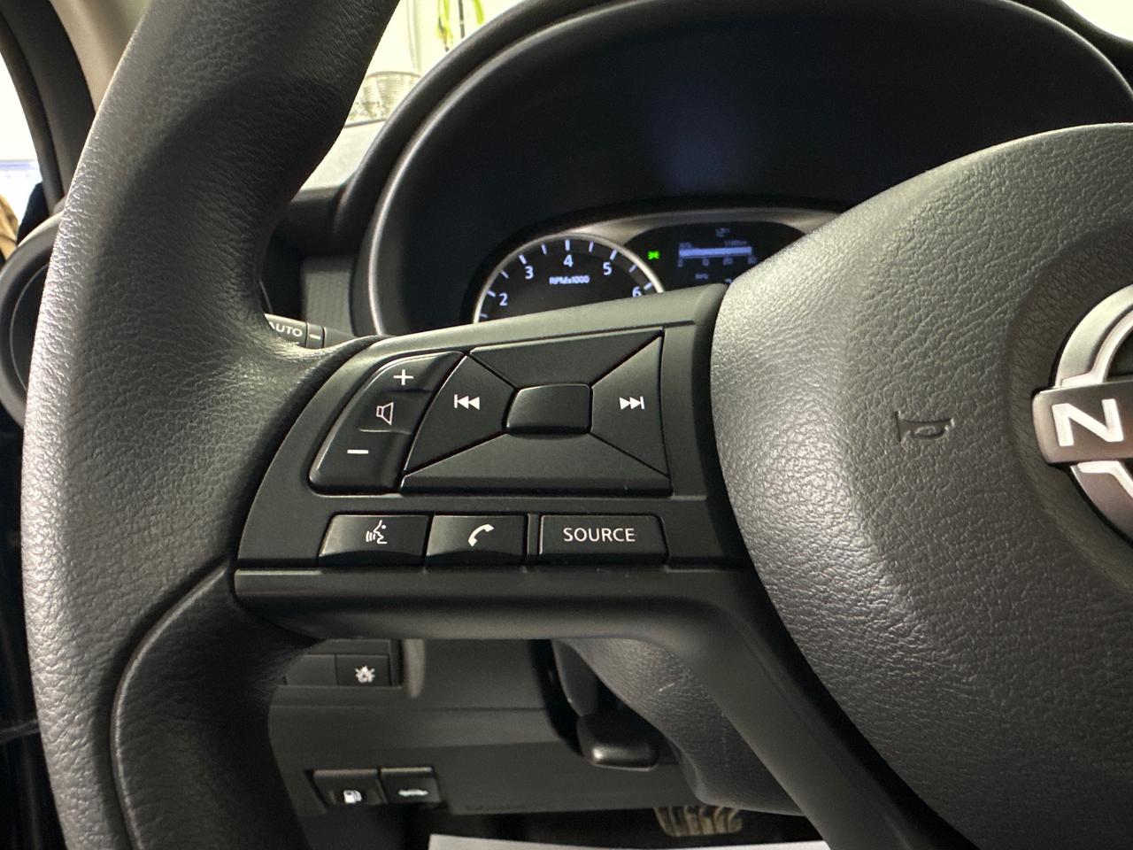 2024 Nissan Kicks S Photo