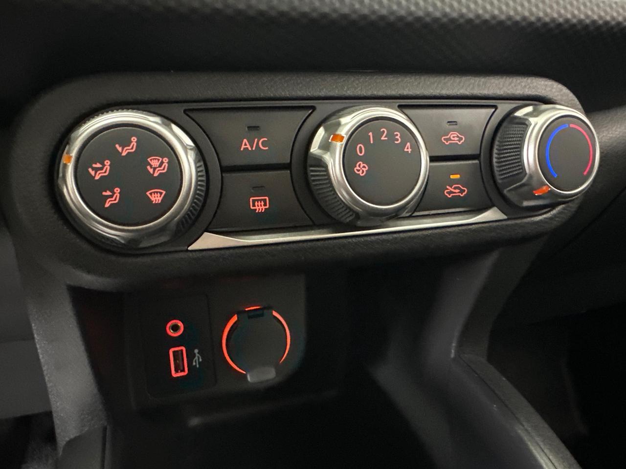 2024 Nissan Kicks S - 31KM/AUTO/AC/PWR GROUP/OFF 1 OWNER LEASE! Photo