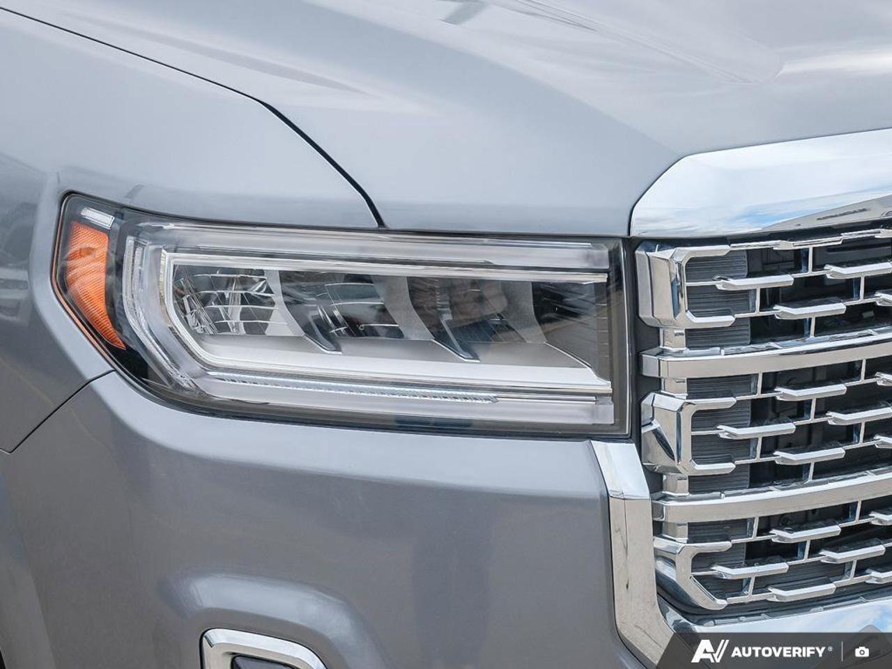 2021 GMC Acadia DenaliDENALI, 3.6L V6, AWD, ALLOYS, LEATHER, MACMA Photo