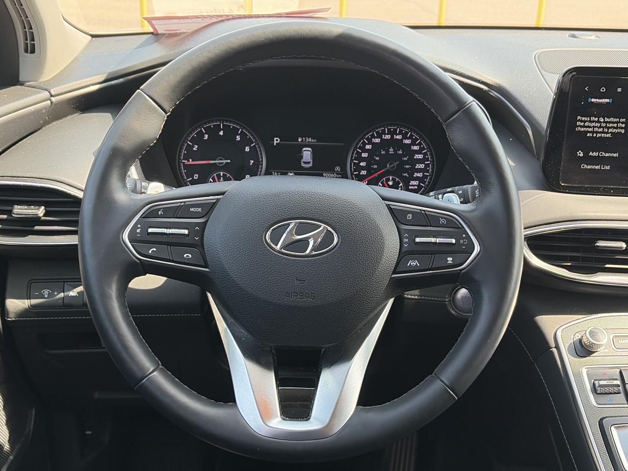 2023 Hyundai Santa Fe URBAN, CLEAN CARFAX, HEATED LEATHER, REMOTE START! Photo